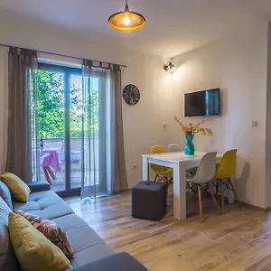 Sun Apartment